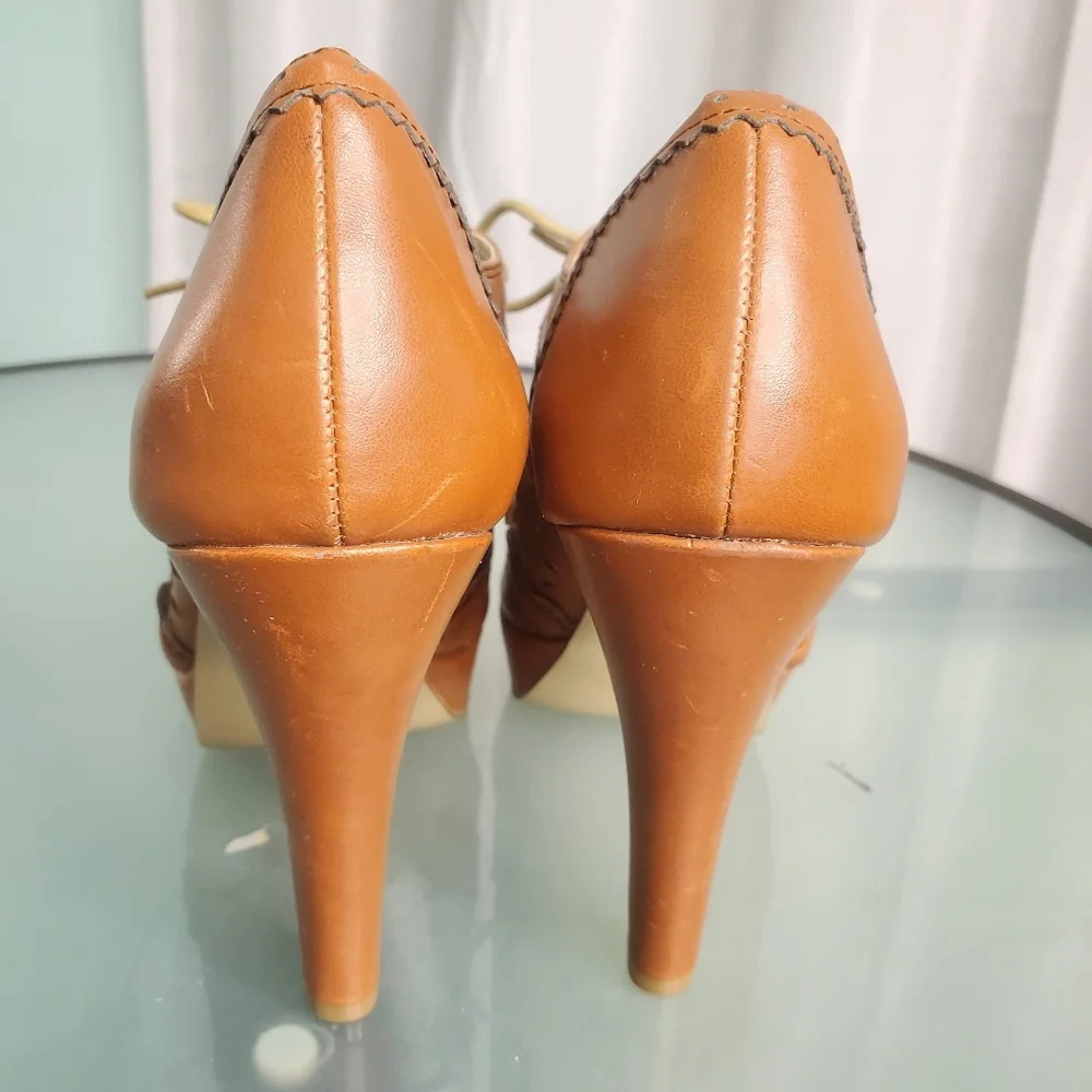 Womens Guess Peep Toe Platform with Laser Cut Design Brown Sz 9 - Picture 3 of 8